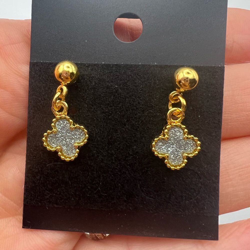 Elegant Gold and Silver Dangle Earrings - Picture 2 of 4